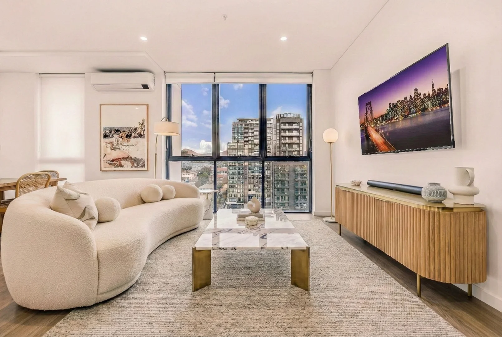 Additional image 3 of 901/35 Kenny Street, Wollongong NSW 2500