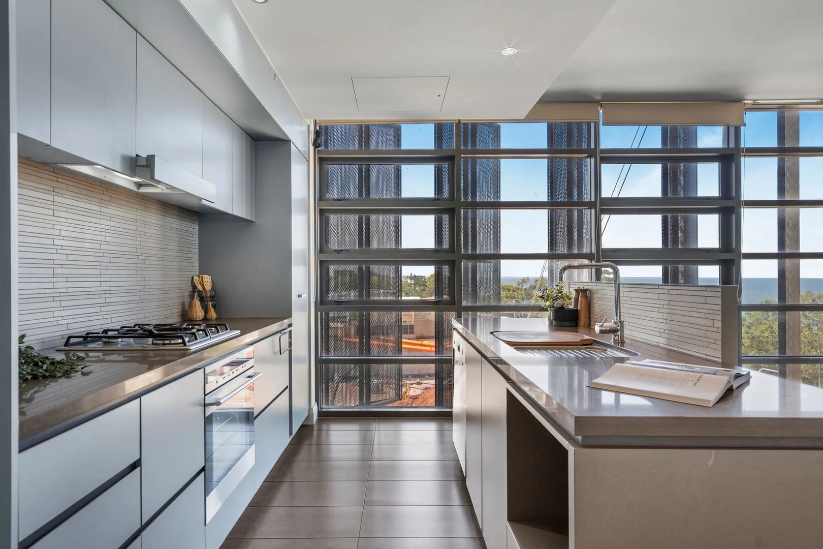 Additional image 4 of 404/101 Marine Parade, Redcliffe QLD 4020