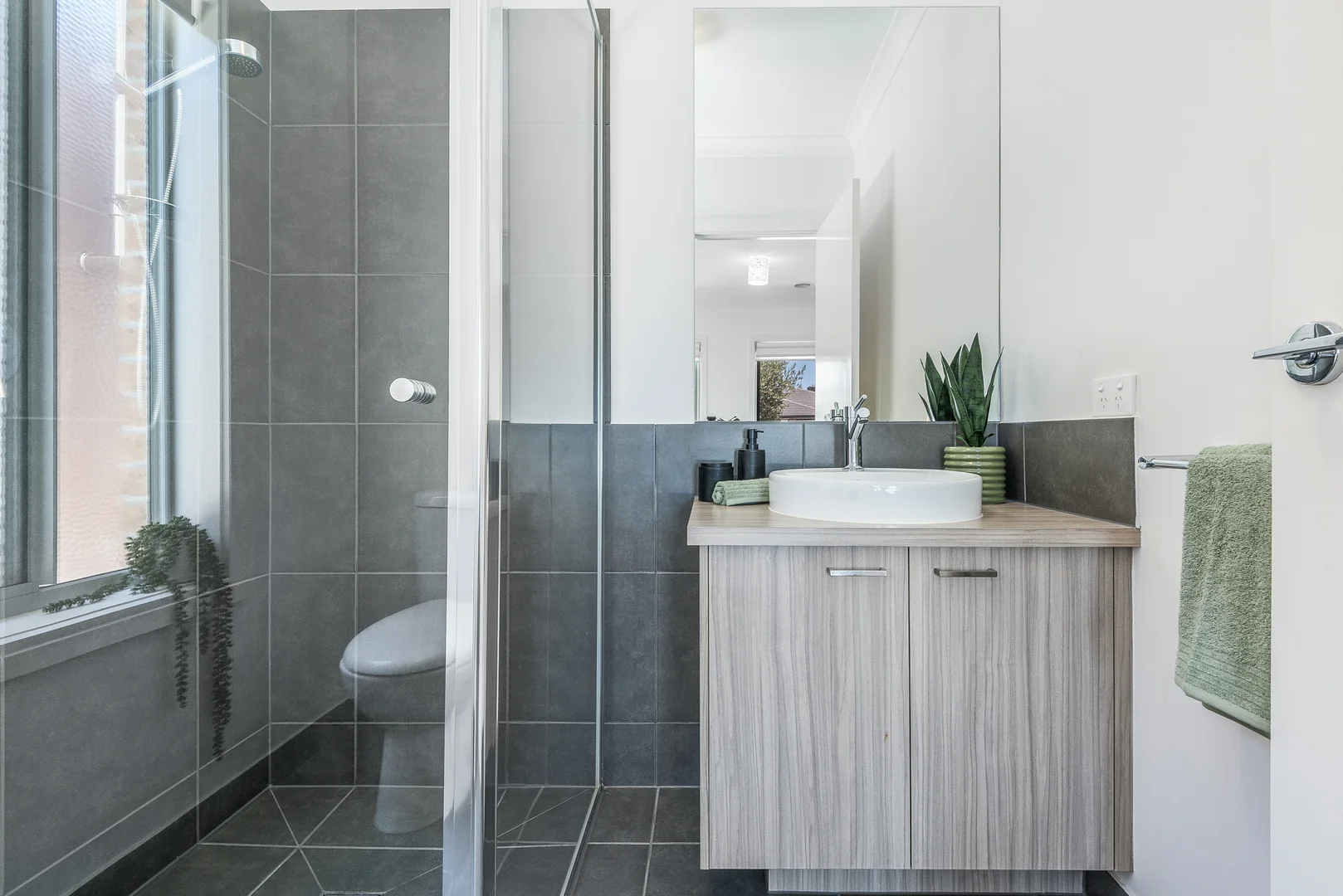 Additional image 8 of 254 Warralily Boulevard, Armstrong Creek VIC 3217