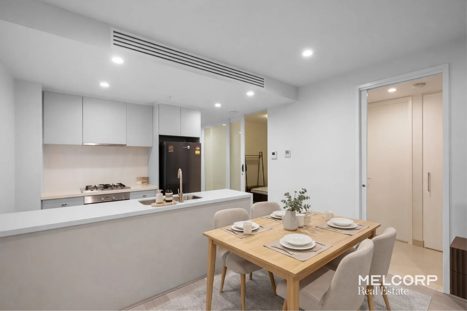 Additional image 2 of 5106/318 Russell Street, Melbourne VIC 3000