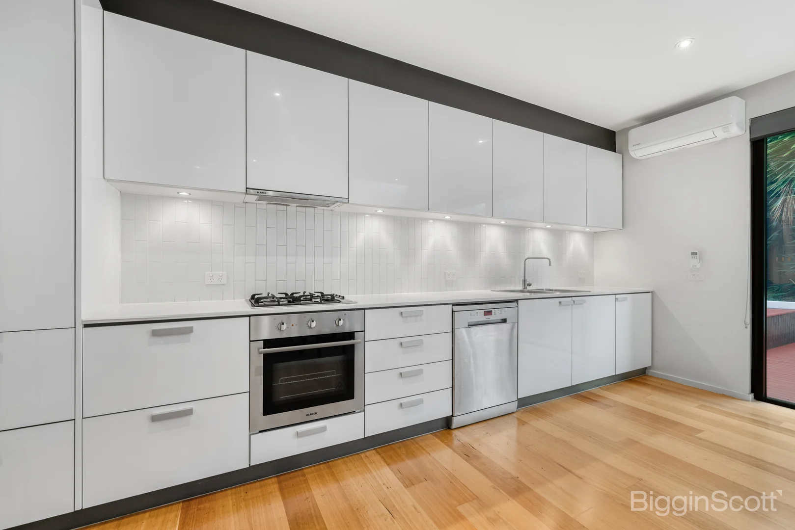 Additional image 5 of 27 Cornwall Place, Maribyrnong VIC 3032