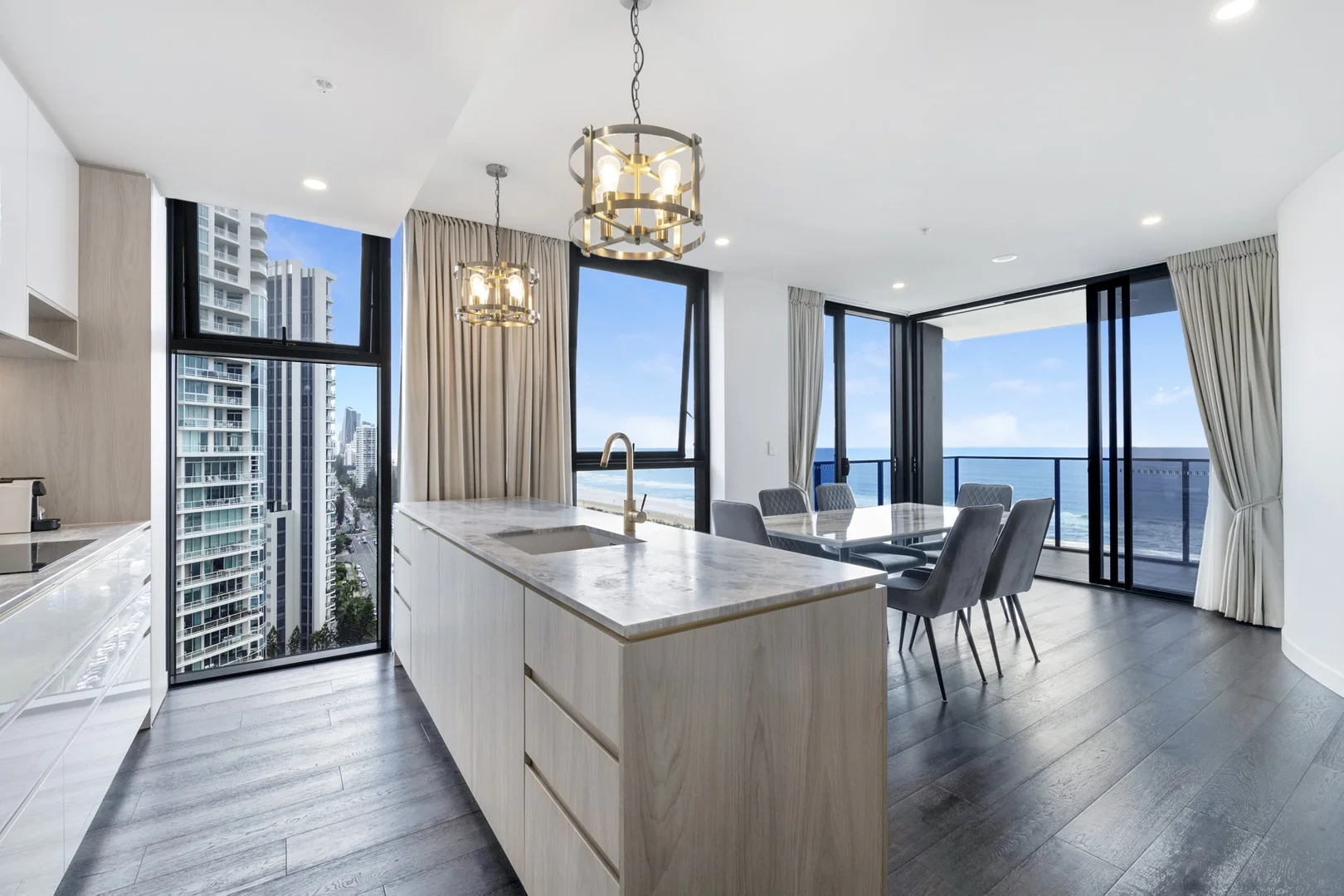 1601/185 Old Burleigh Road, Broadbeach QLD 4218