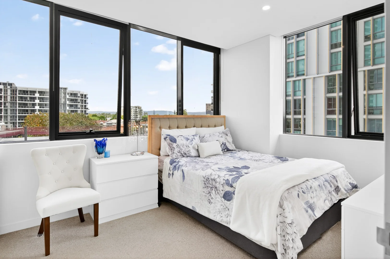 Additional image 9 of 601/2 Como Crescent, Southport QLD 4215