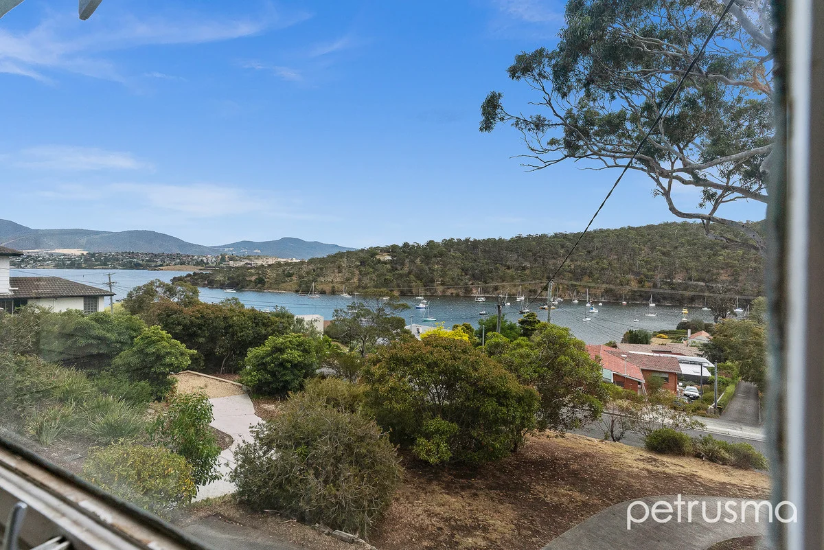 Additional image 2 of 74 Derwent Avenue, Geilston Bay TAS 7015