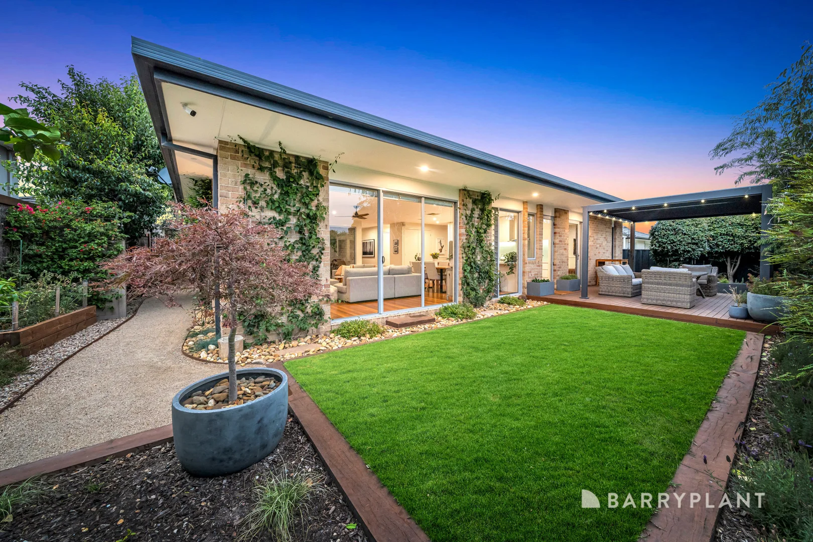 Additional image 23 of 37 Eagleview Place, Sanctuary Lakes VIC 3030