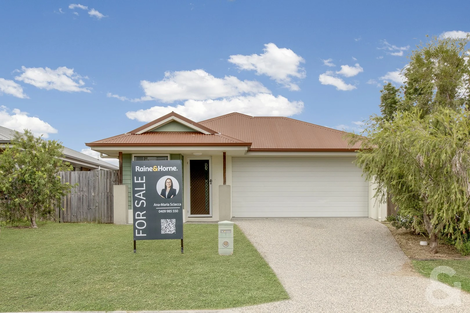 8 Oystercatcher Road, Kirkwood QLD 4680