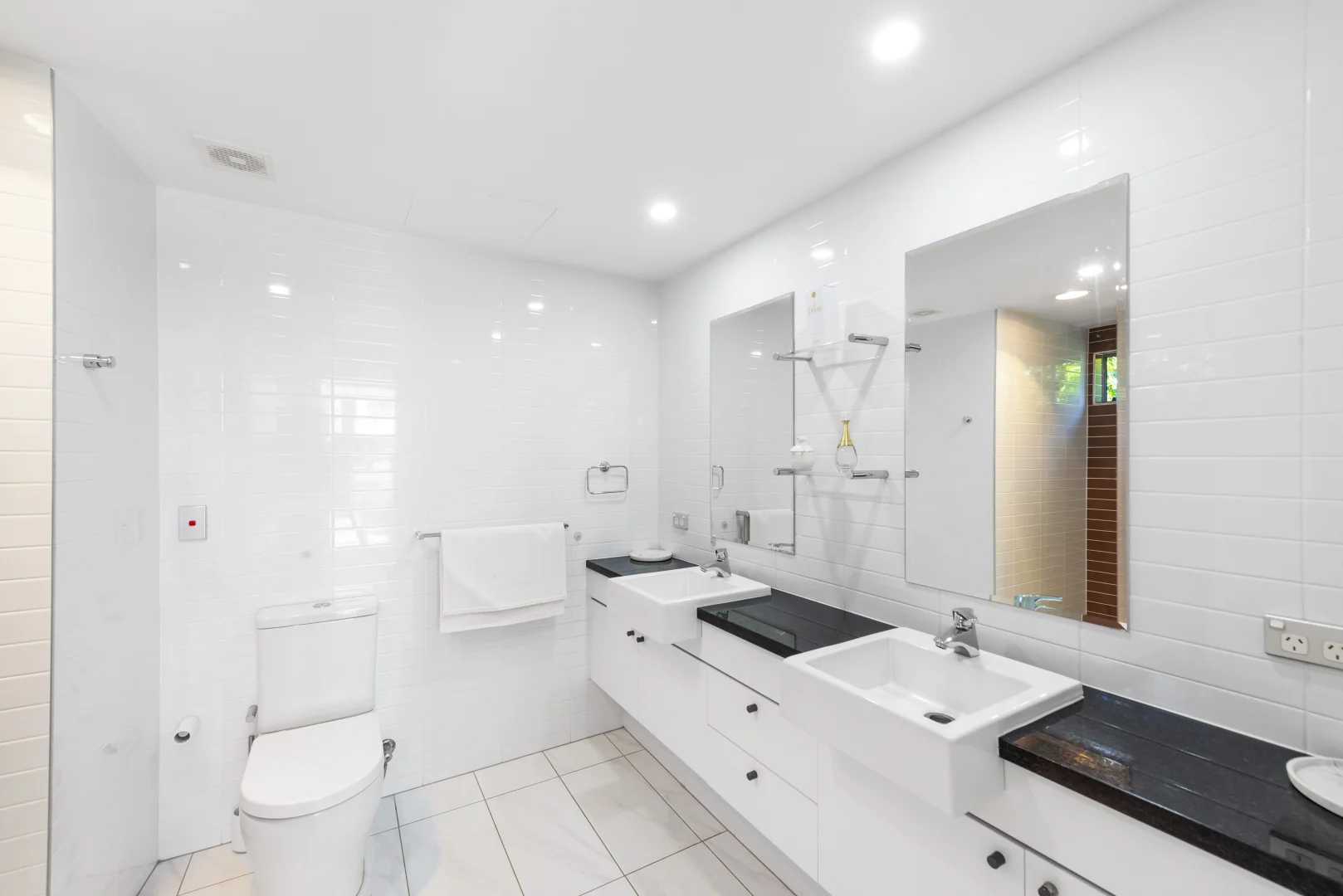 Additional image 14 of 5412 Bay Hill Terrace, Sanctuary Cove QLD 4212