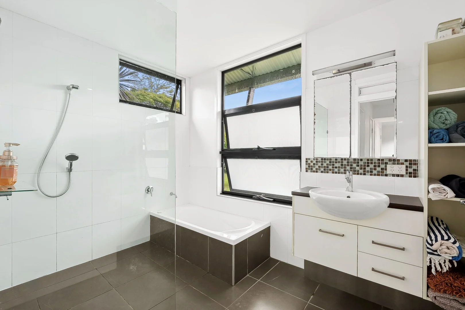 Additional image 22 of 8 Creek Way, Currumbin Valley QLD 4223