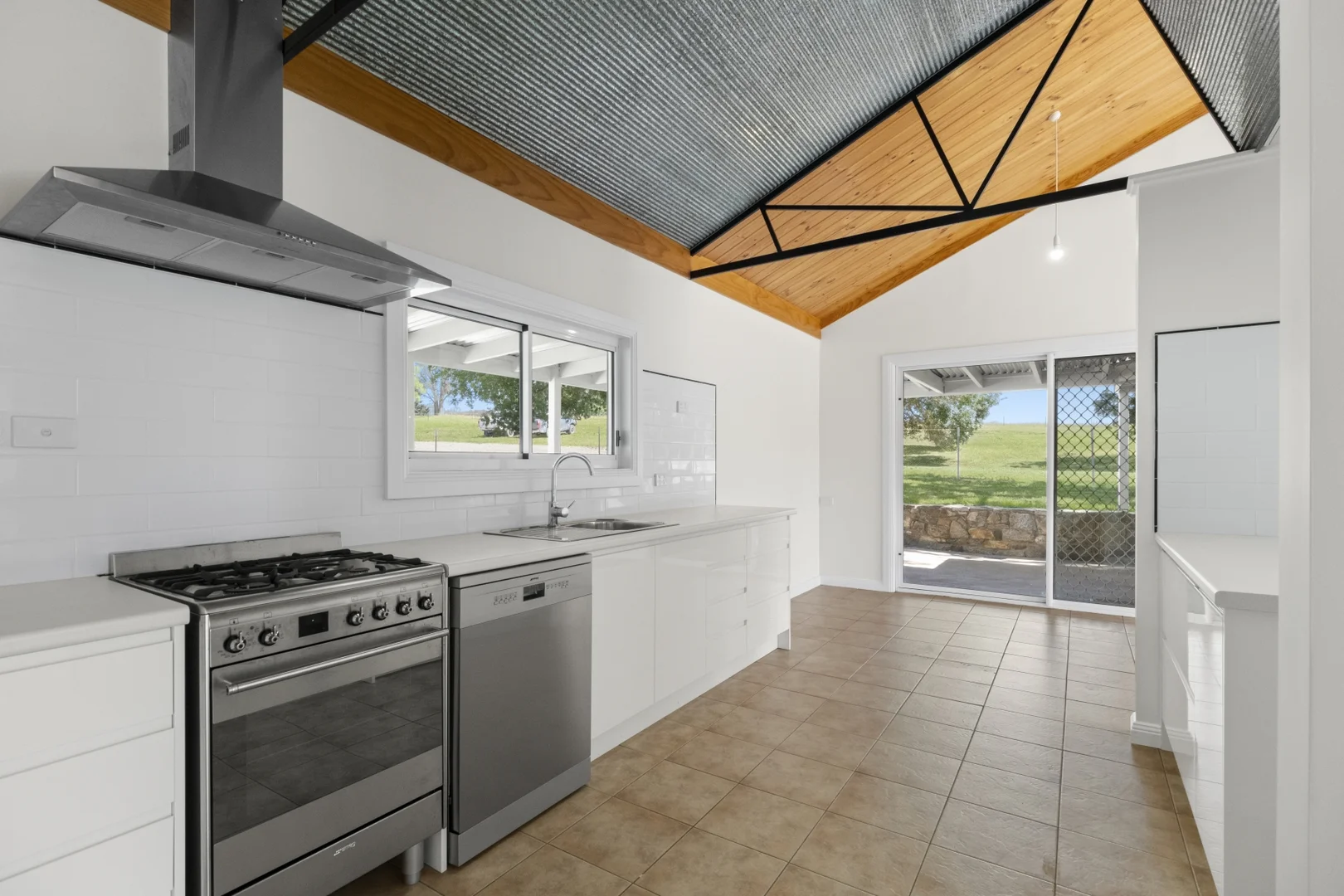 Additional image 3 of 1 Simms Lane, Parkesbourne NSW 2580