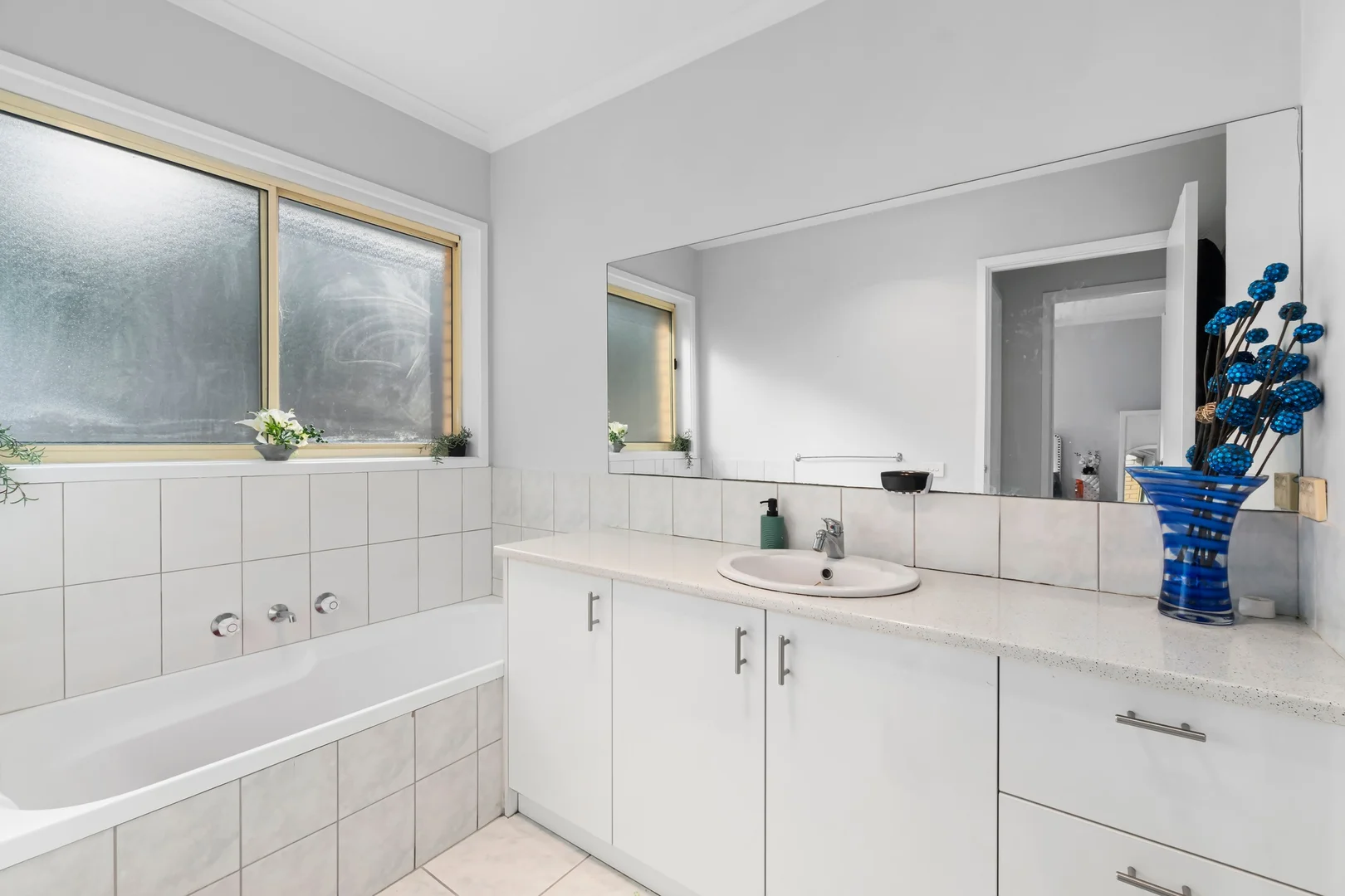 Additional image 7 of 2/18 Manoon Road, Clayton South VIC 3169