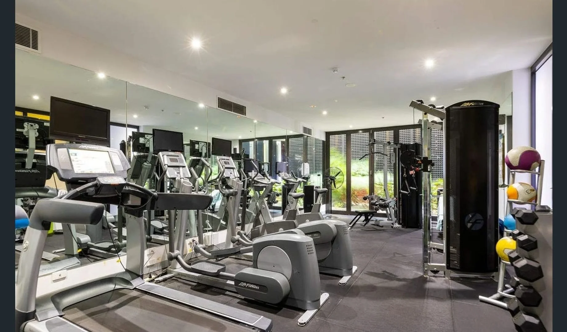 Additional image 10 of 726/572 St Kilda Road, Melbourne VIC 3004