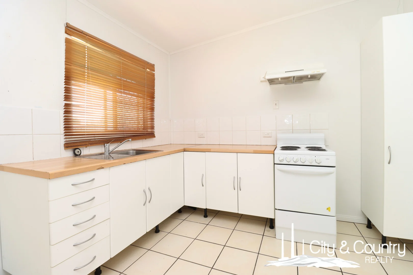 Additional image 3 of 3&4/37 Rebecca Street, Mount Isa QLD 4825