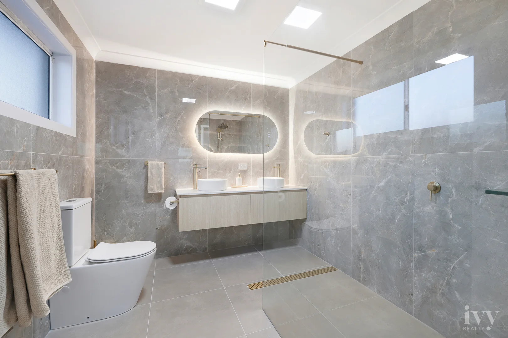 Additional image 15 of 26 O'Grady Drive, Paradise Point QLD 4216