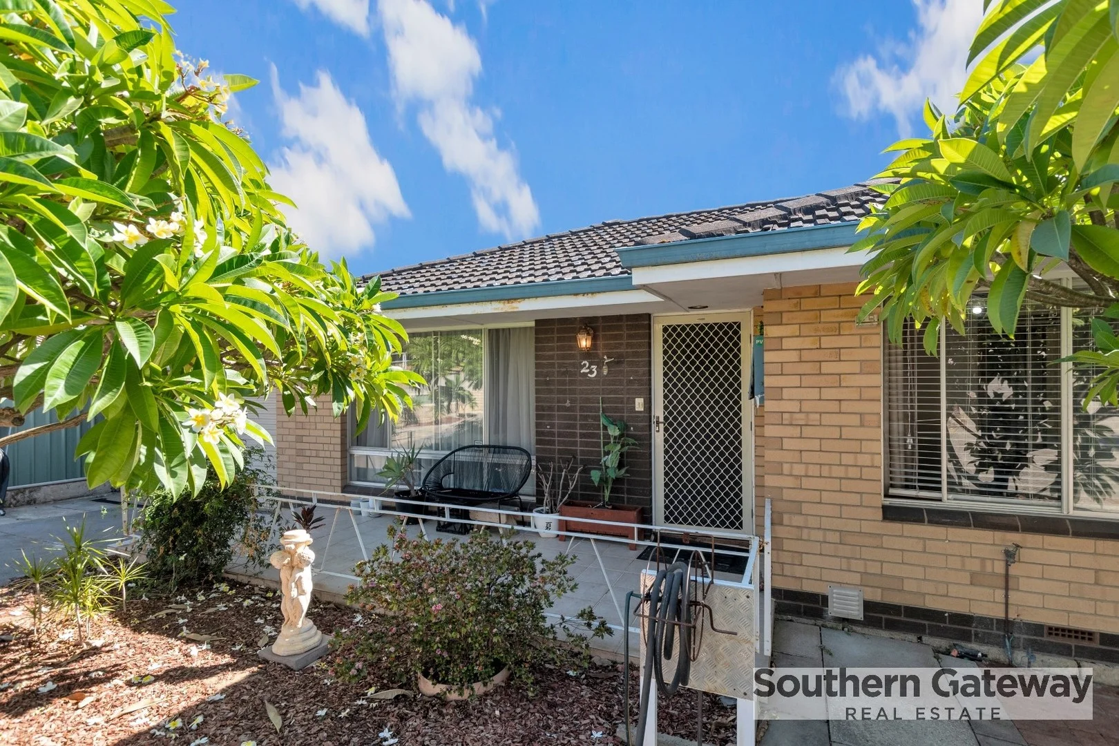 23 Sulphur Road, Orelia WA 6167