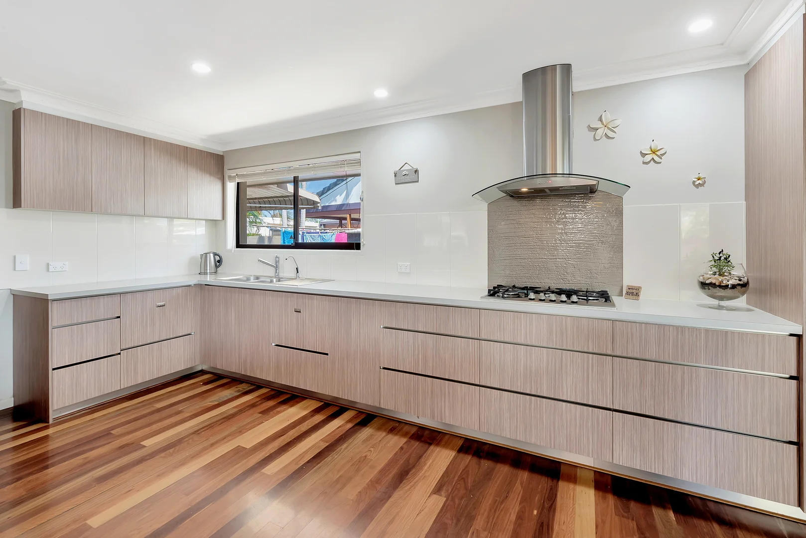 Additional image 3 of 18 Bermuda Street, Broadbeach Waters QLD 4218