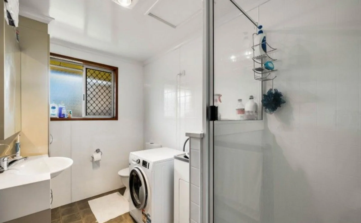 Additional image 5 of 1&2/16 Behland Street, Kearneys Spring QLD 4350