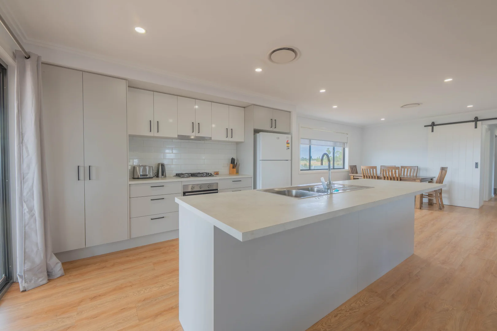 Additional image 5 of 83 Loughnan Street, Lake Cargelligo NSW 2672