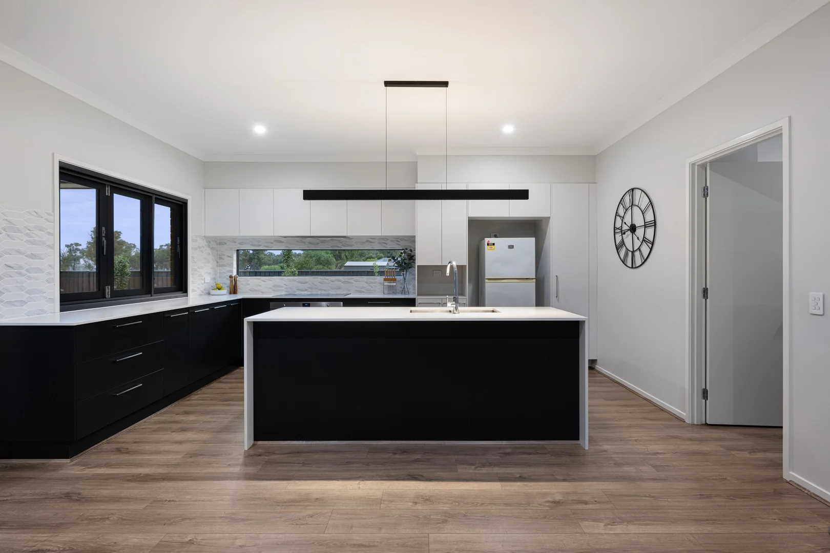 Additional image 4 of 9-11 Main Street, Gerogery NSW 2642