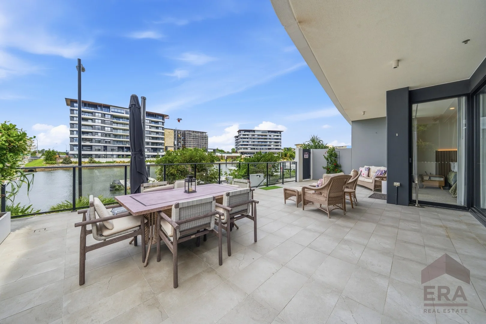 1109/6-8 Sickle Avenue, Hope Island QLD 4212