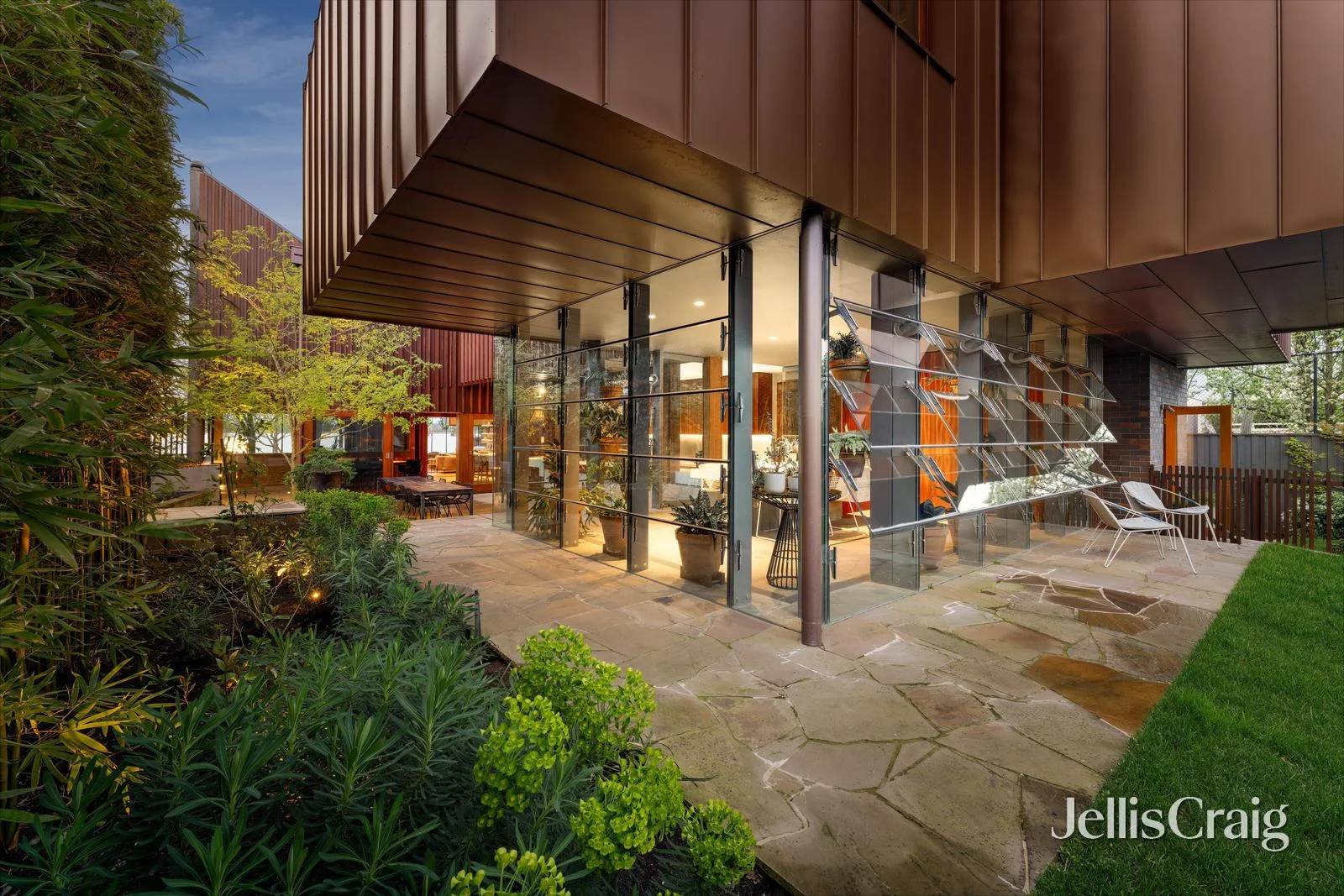 Additional image 12 of 227 Wendouree Parade, Lake Wendouree VIC 3350