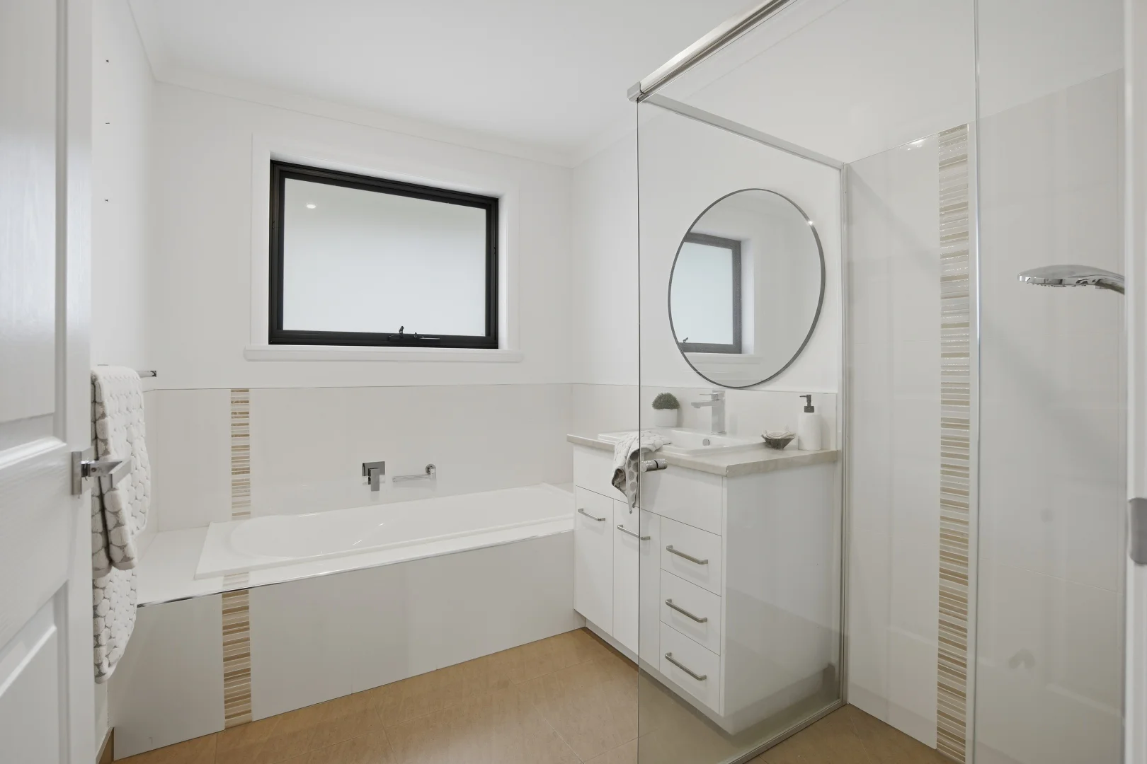 Additional image 15 of 52 Douglas Street, Beaconsfield TAS 7270