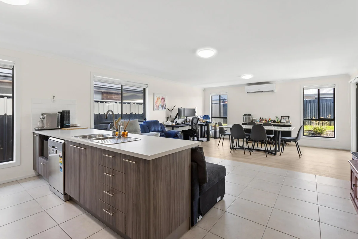 Additional image 2 of 220 President Avenue, Andrews Farm SA 5114