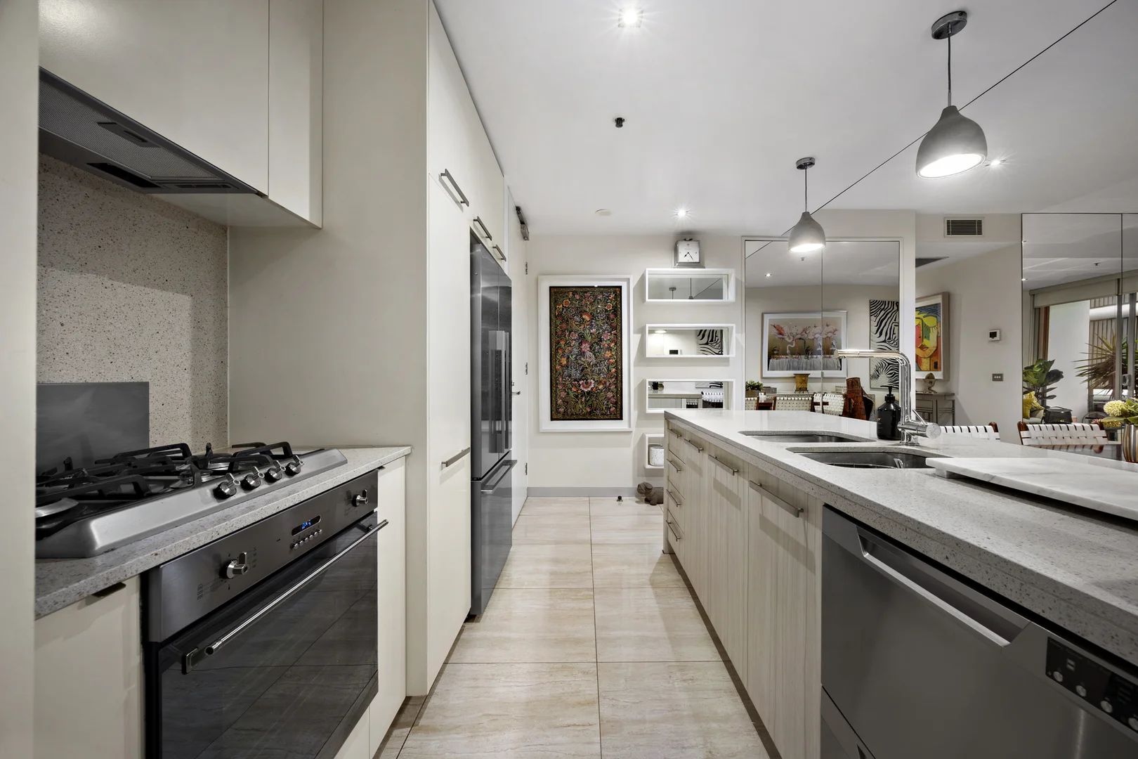 Additional image 3 of 411/1 Roy Street, Melbourne VIC 3004