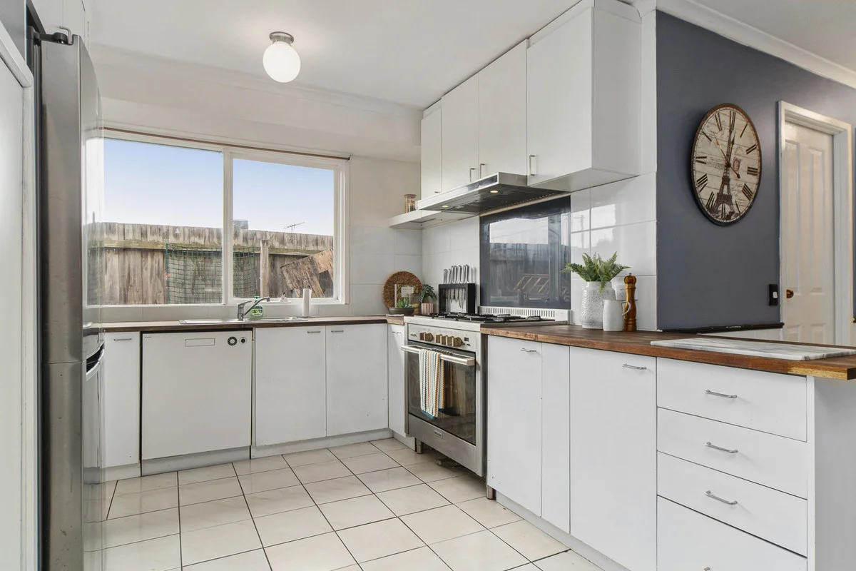 Additional image 10 of 21 Dorchester Crescent, Carrum Downs VIC 3201