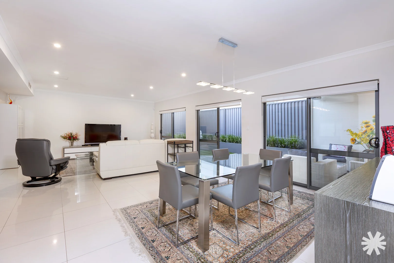 Additional image 3 of 4/53 South Terrace, Como WA 6152