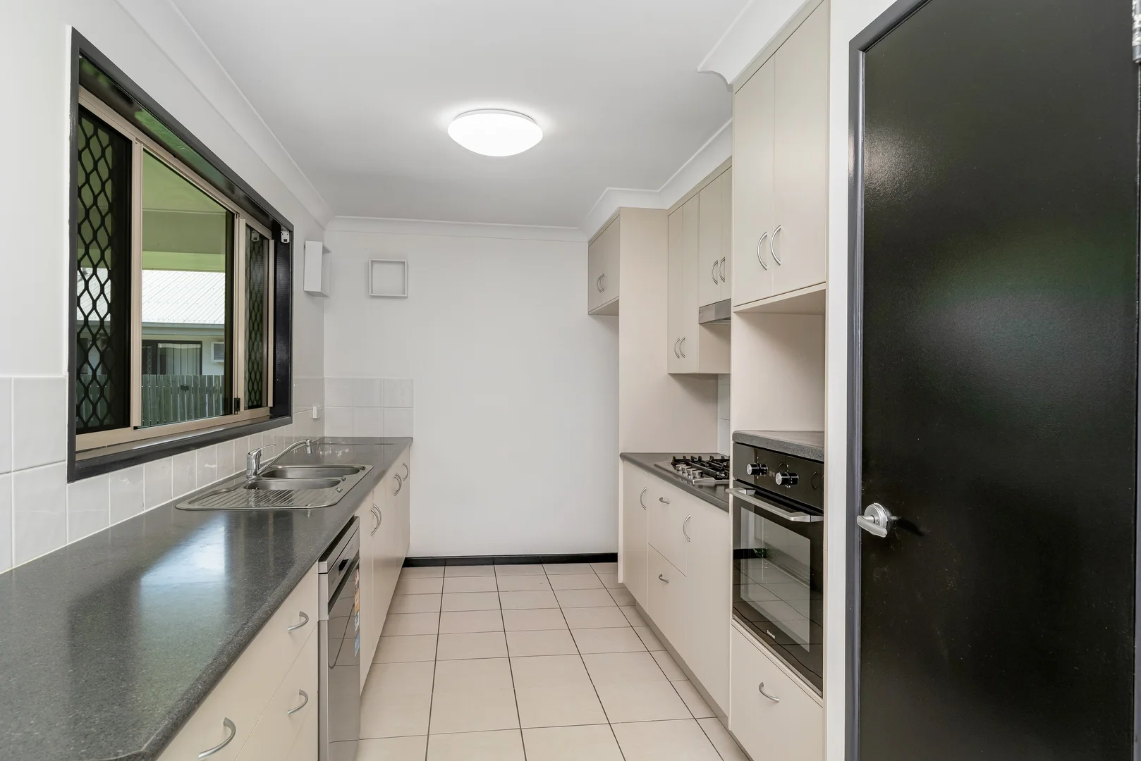 Additional image 5 of 9 Rangeleigh Court, Mount Louisa QLD 4814