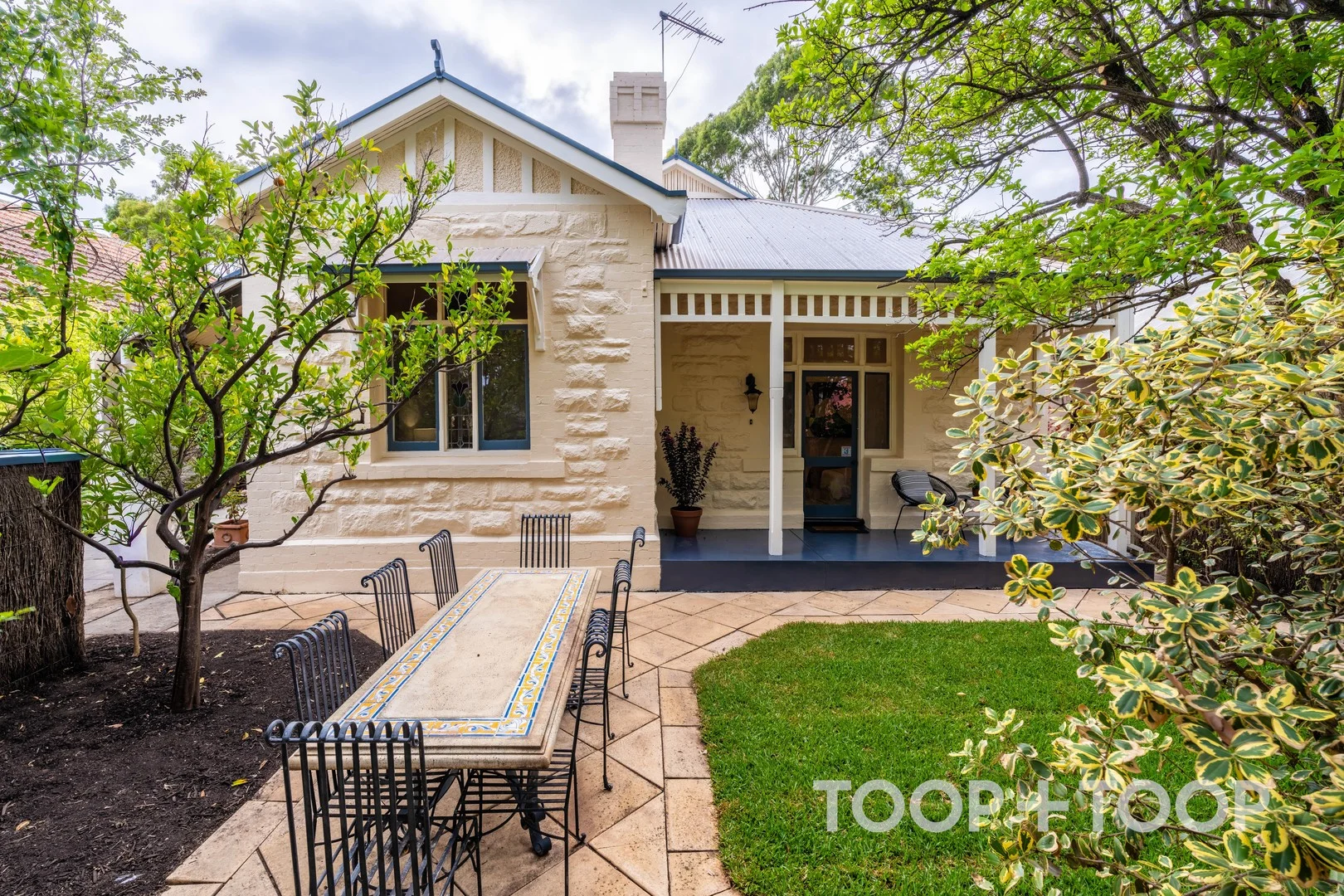 14 Gurrs Road, Kensington Park SA 5068