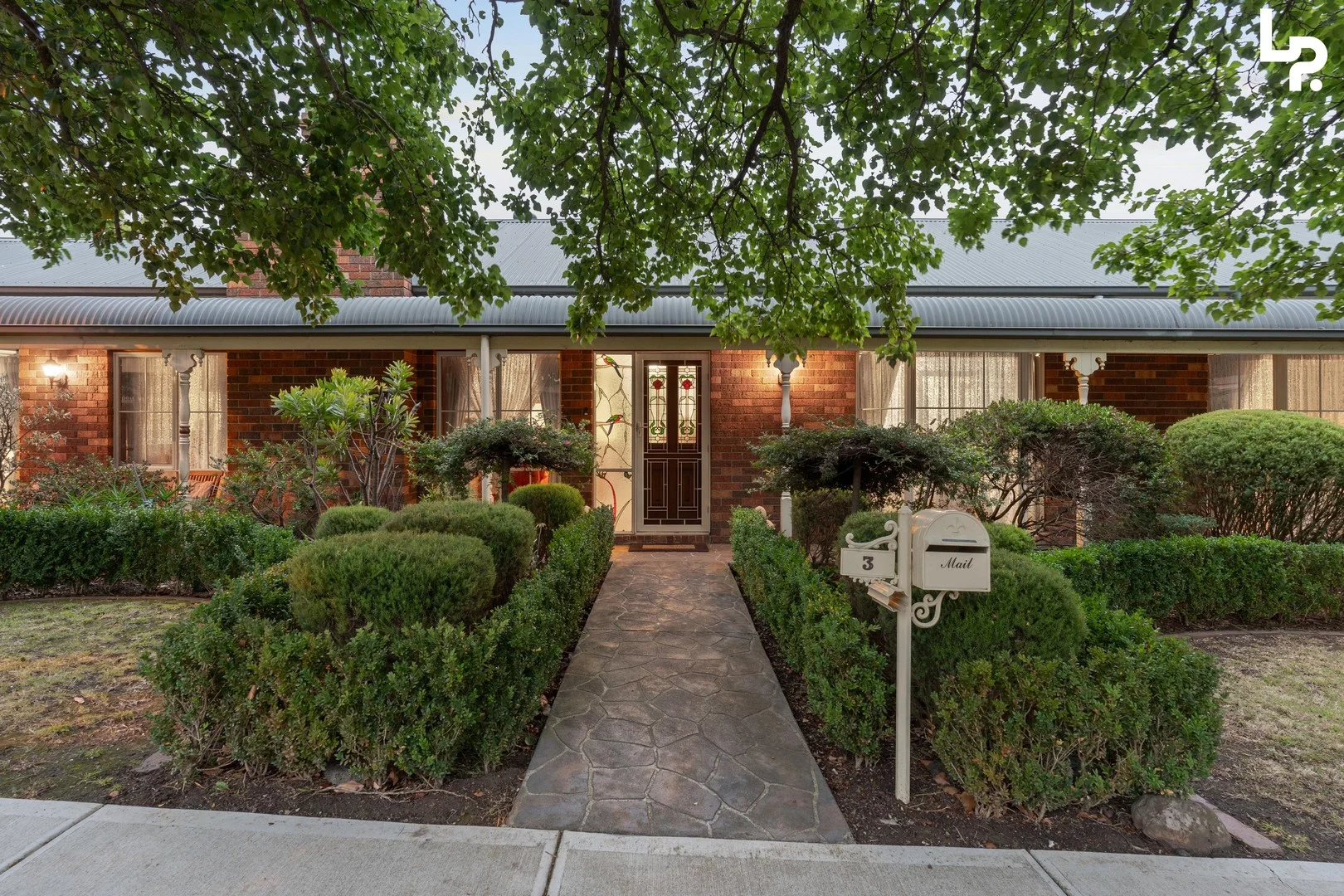 Additional image 2 of 3 Fairholme Boulevard, Berwick VIC 3806