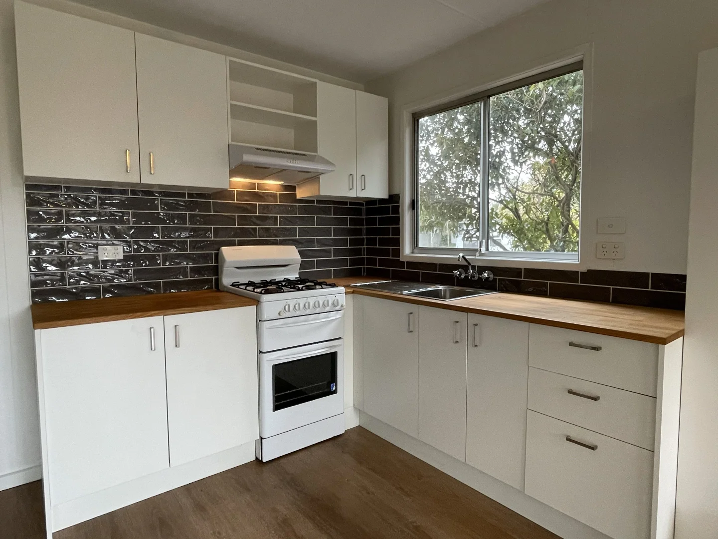 Additional image 5 of 11 Latrobe Street, Rosedale VIC 3847