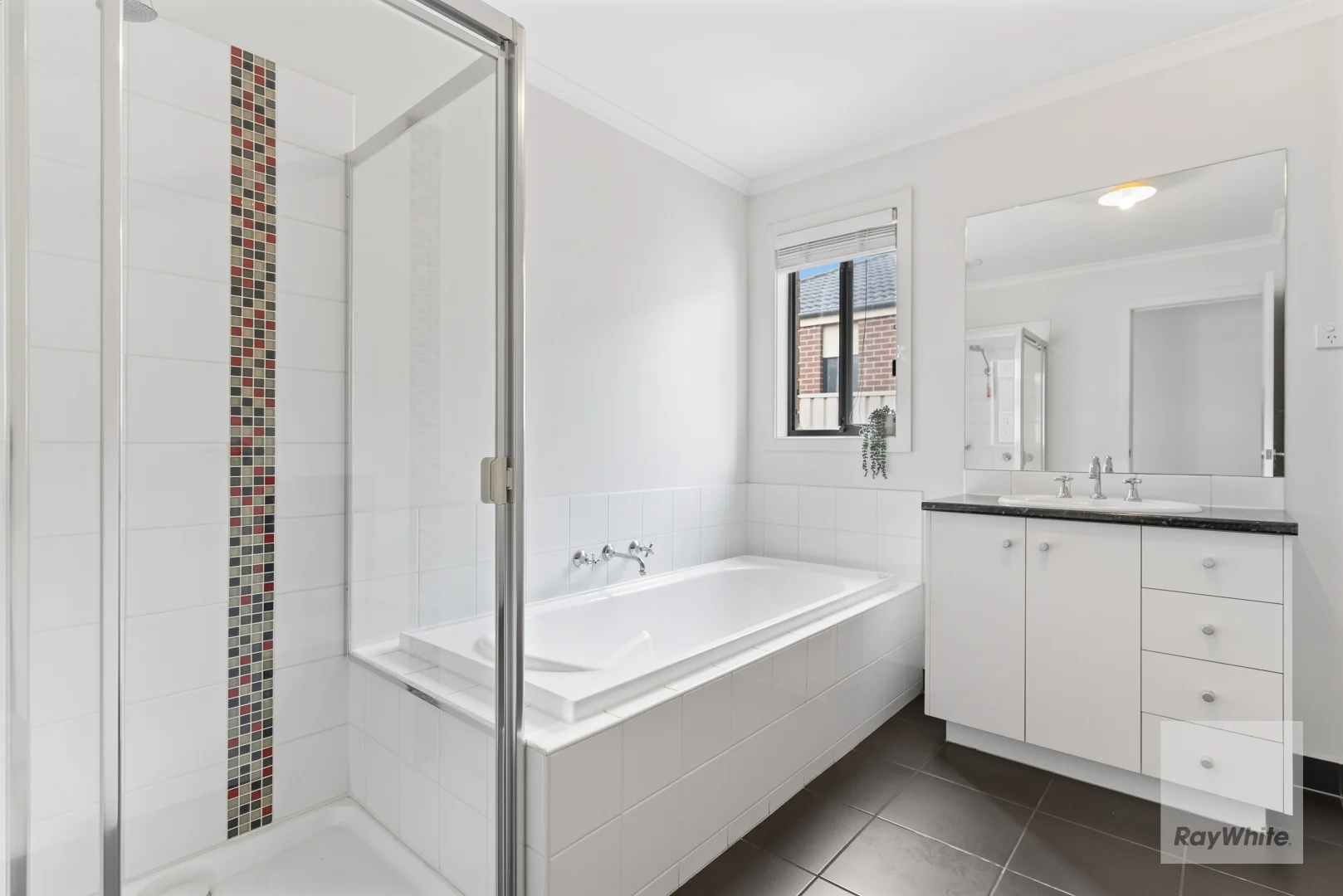 Additional image 15 of 11 Verdon Avenue, Caroline Springs VIC 3023