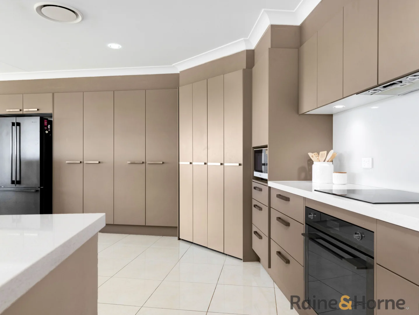 Additional image 5 of 129 Annetts Parade, Mossy Point NSW 2537