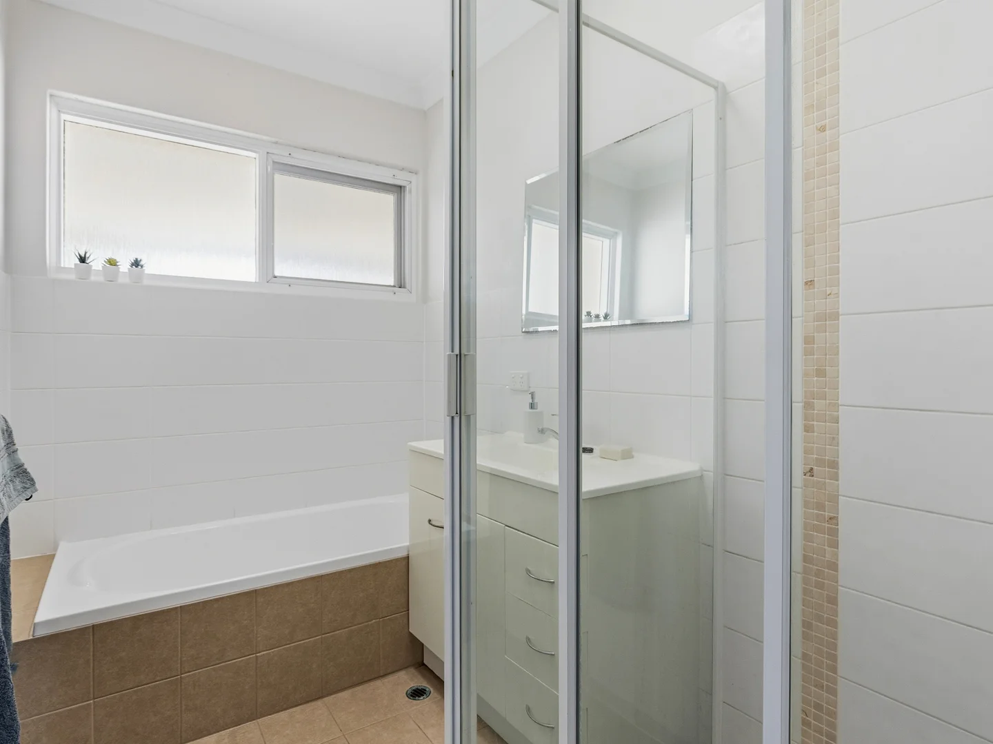 Additional image 13 of 22 Lynlee Crescent, Huntfield Heights SA 5163