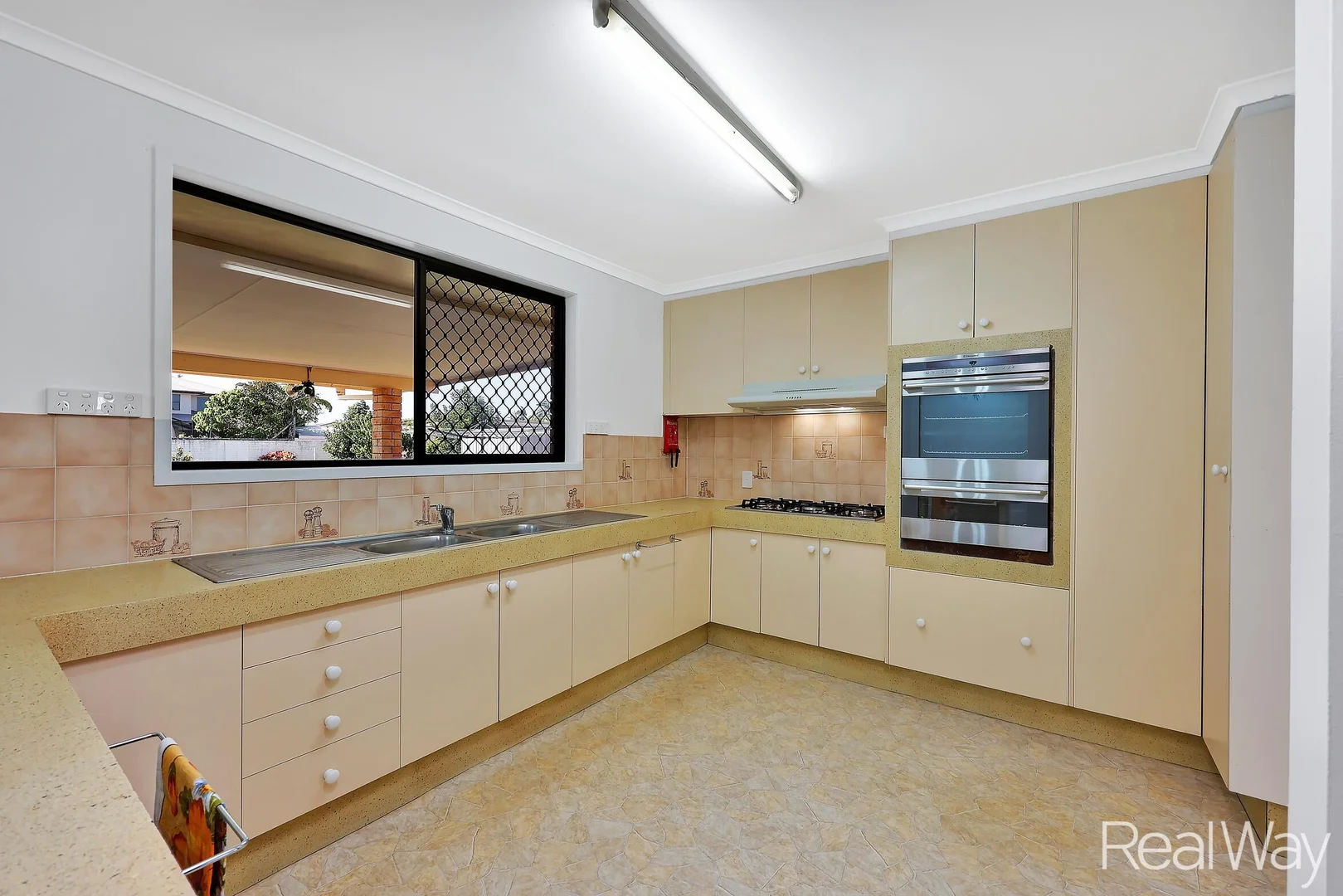 Additional image 10 of 19 Brady Street, Avenell Heights QLD 4670