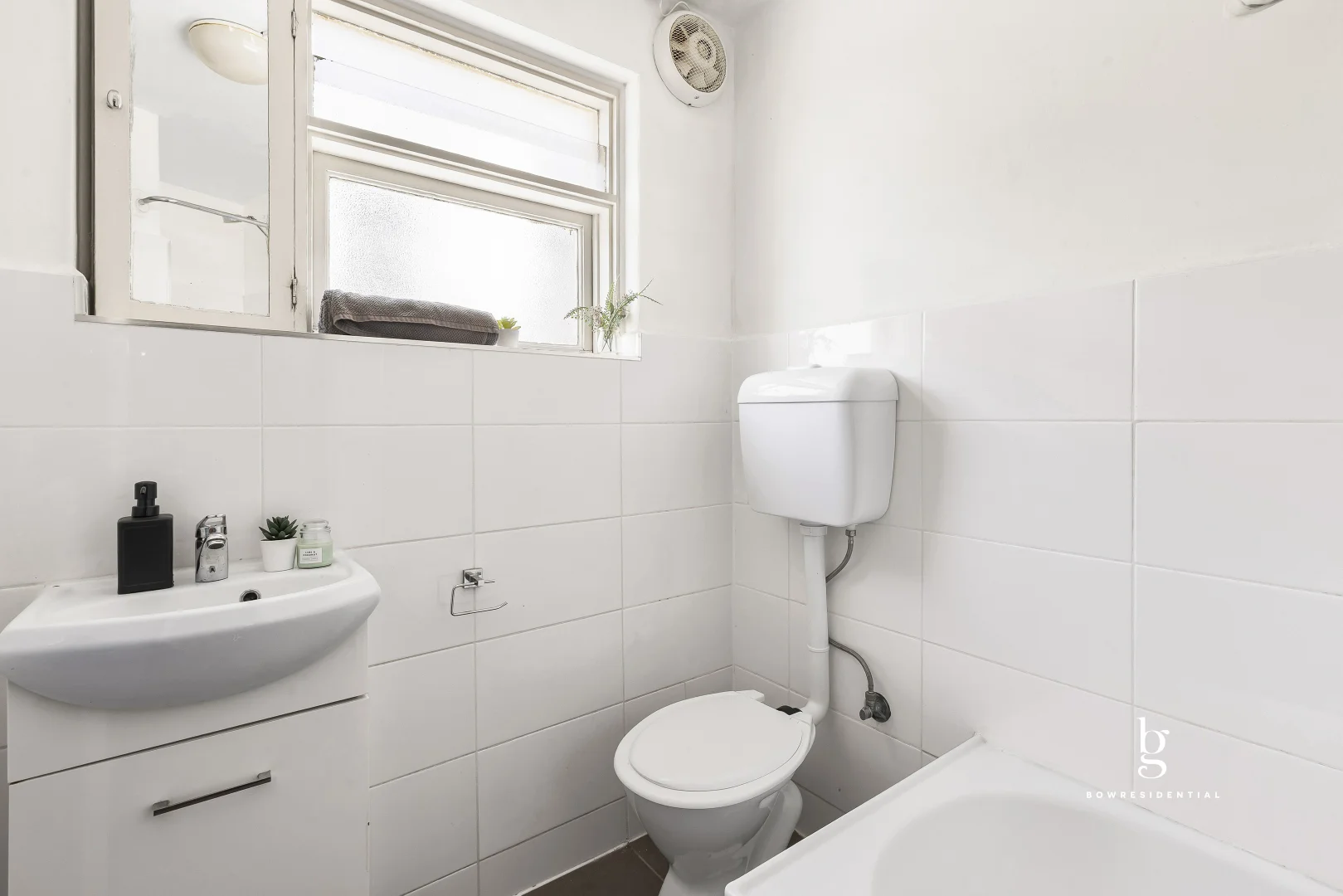 Additional image 9 of 2/13A Lewisham Road, Windsor VIC 3181