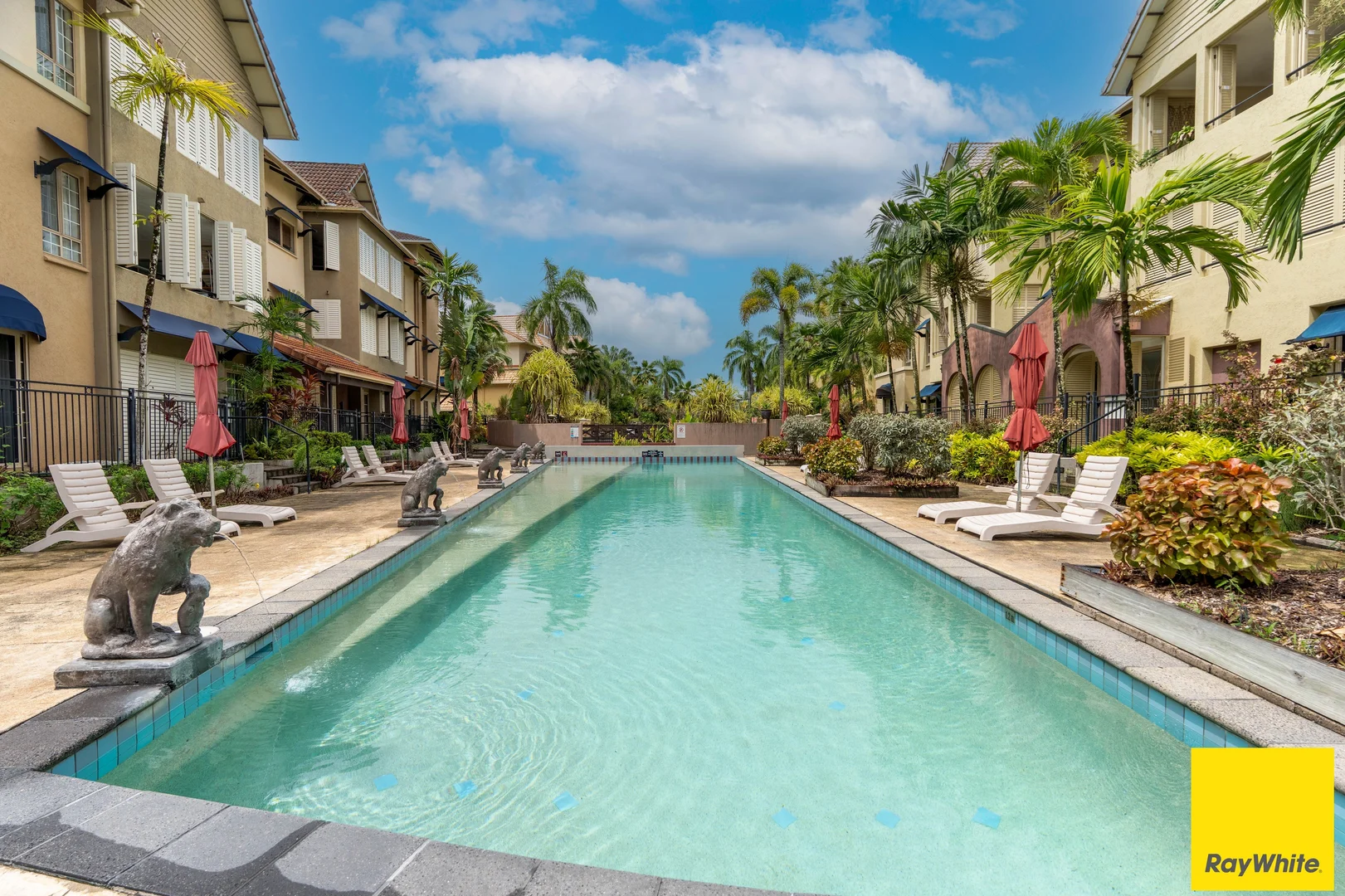 815/2-10 Greenslopes Street, Cairns North QLD 4870