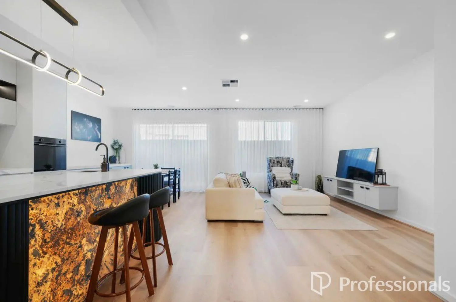 Additional image 3 of 9 Tawny Street, Fraser Rise VIC 3336