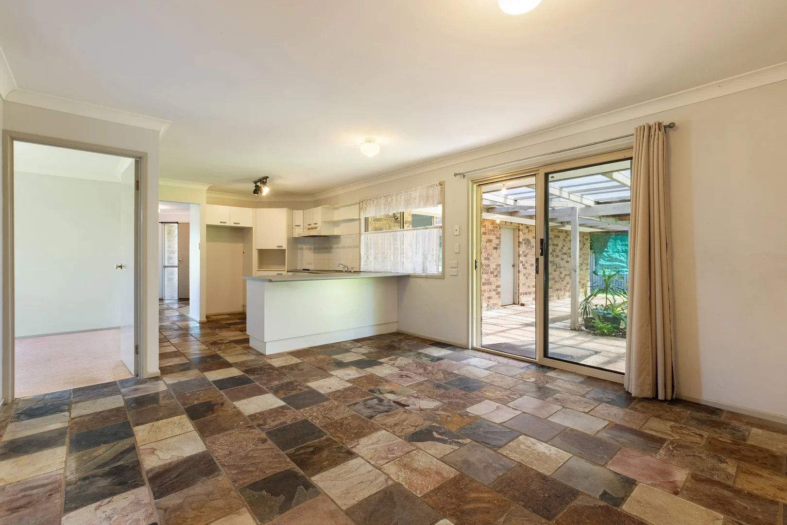 Additional image 12 of 35 Kallaroo Circuit, Ocean Shores NSW 2483