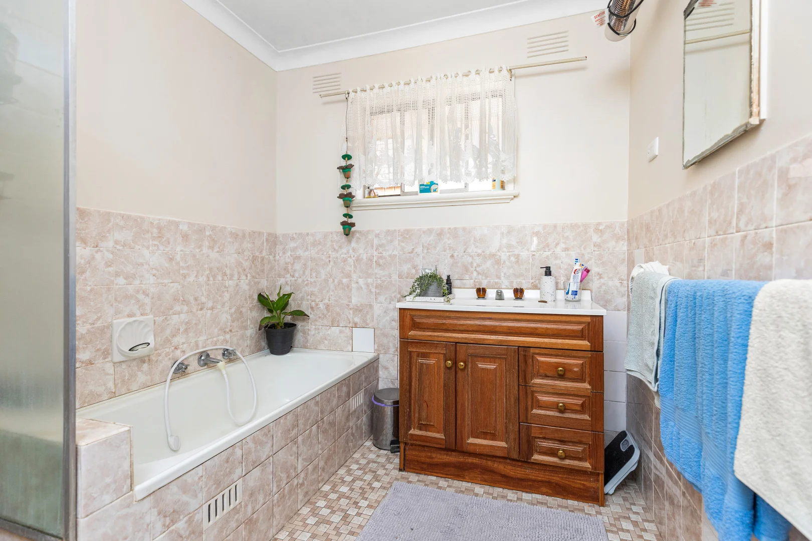 Additional image 9 of 19 Nixon Crescent, Tolland NSW 2650