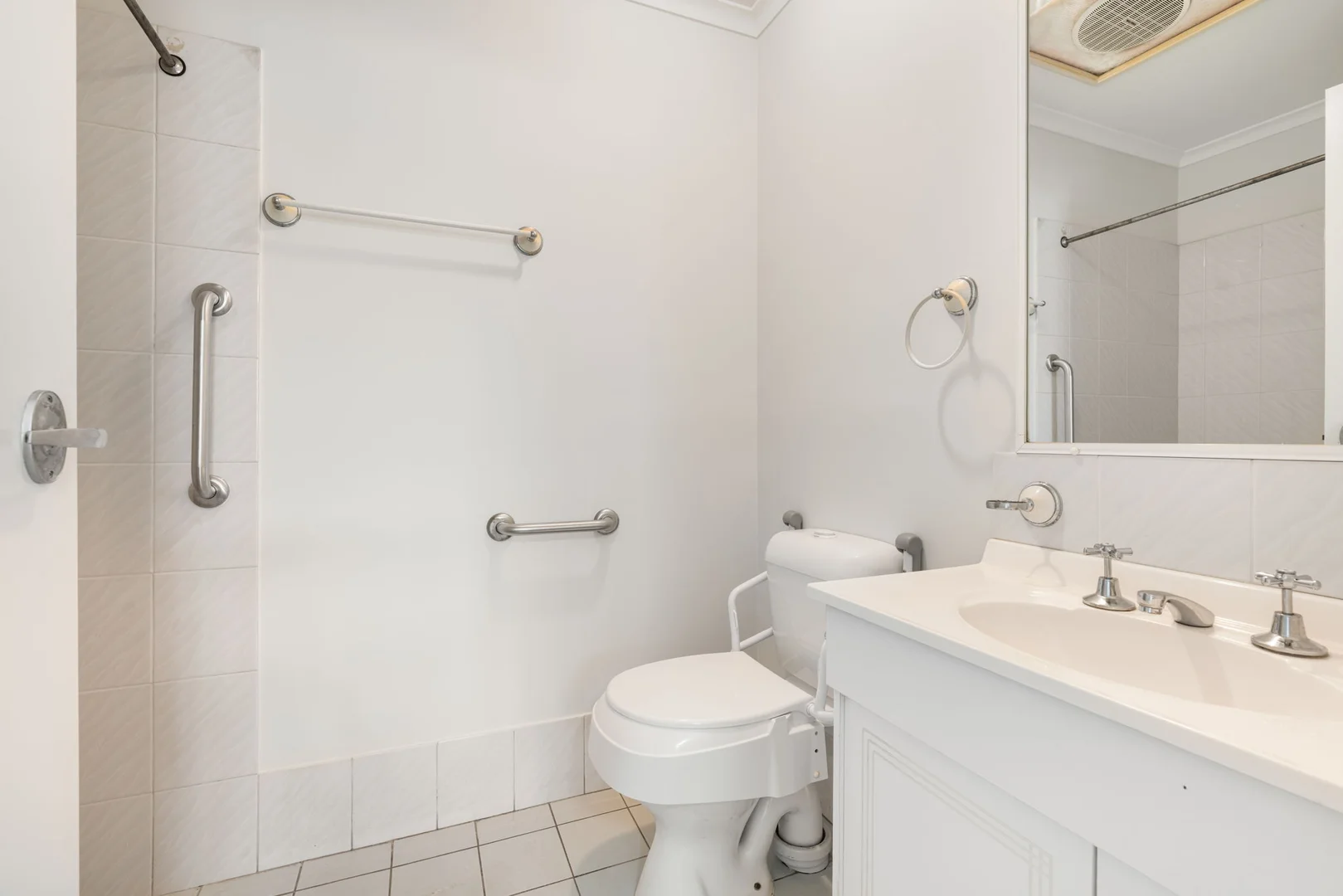 Additional image 8 of 1/12-14 Yeates Crescent, Meadowbrook QLD 4131