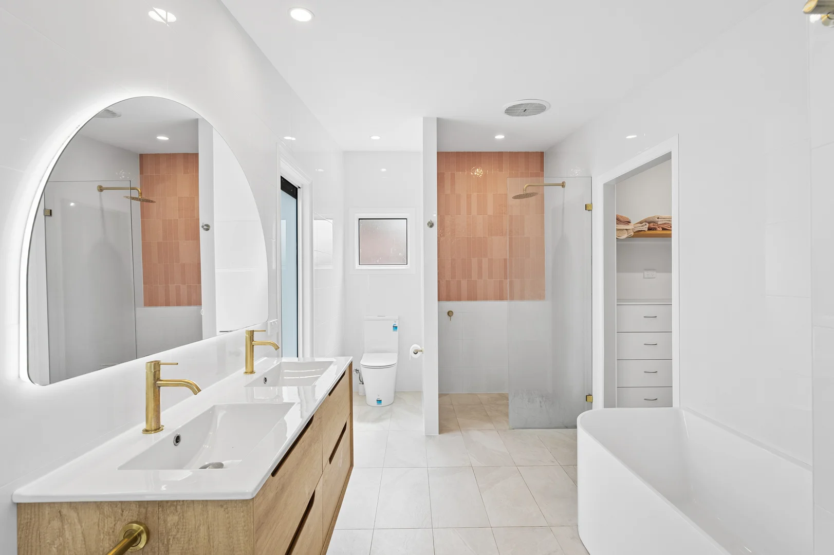 Additional image 7 of 2 Bluebell Avenue, Berkeley Vale NSW 2261