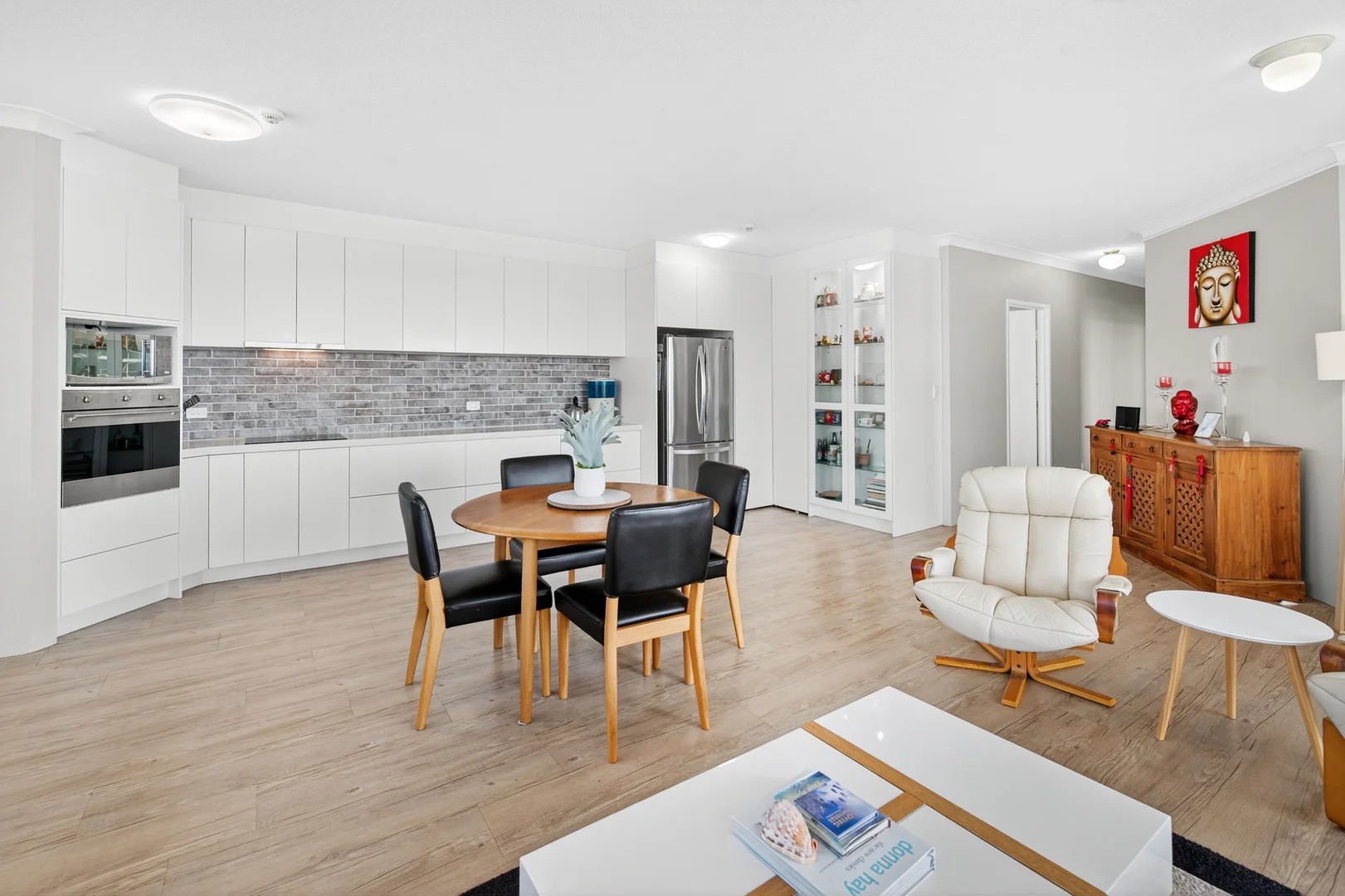 Additional image 8 of 11/2890 Gold Coast Highway, Surfers Paradise QLD 4217