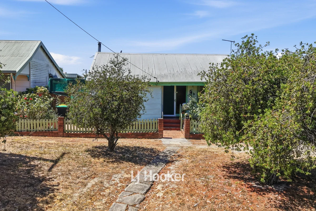 22 Clifton Street, Collie WA 6225
