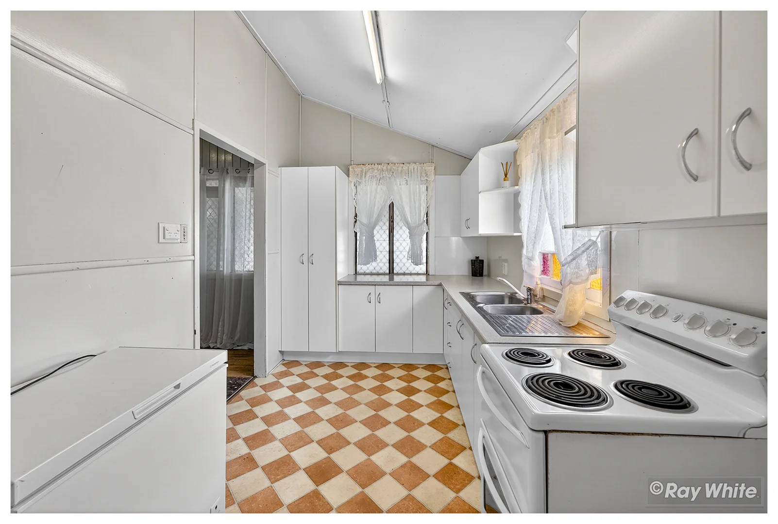 Additional image 22 of 77 North Street, The Range QLD 4700