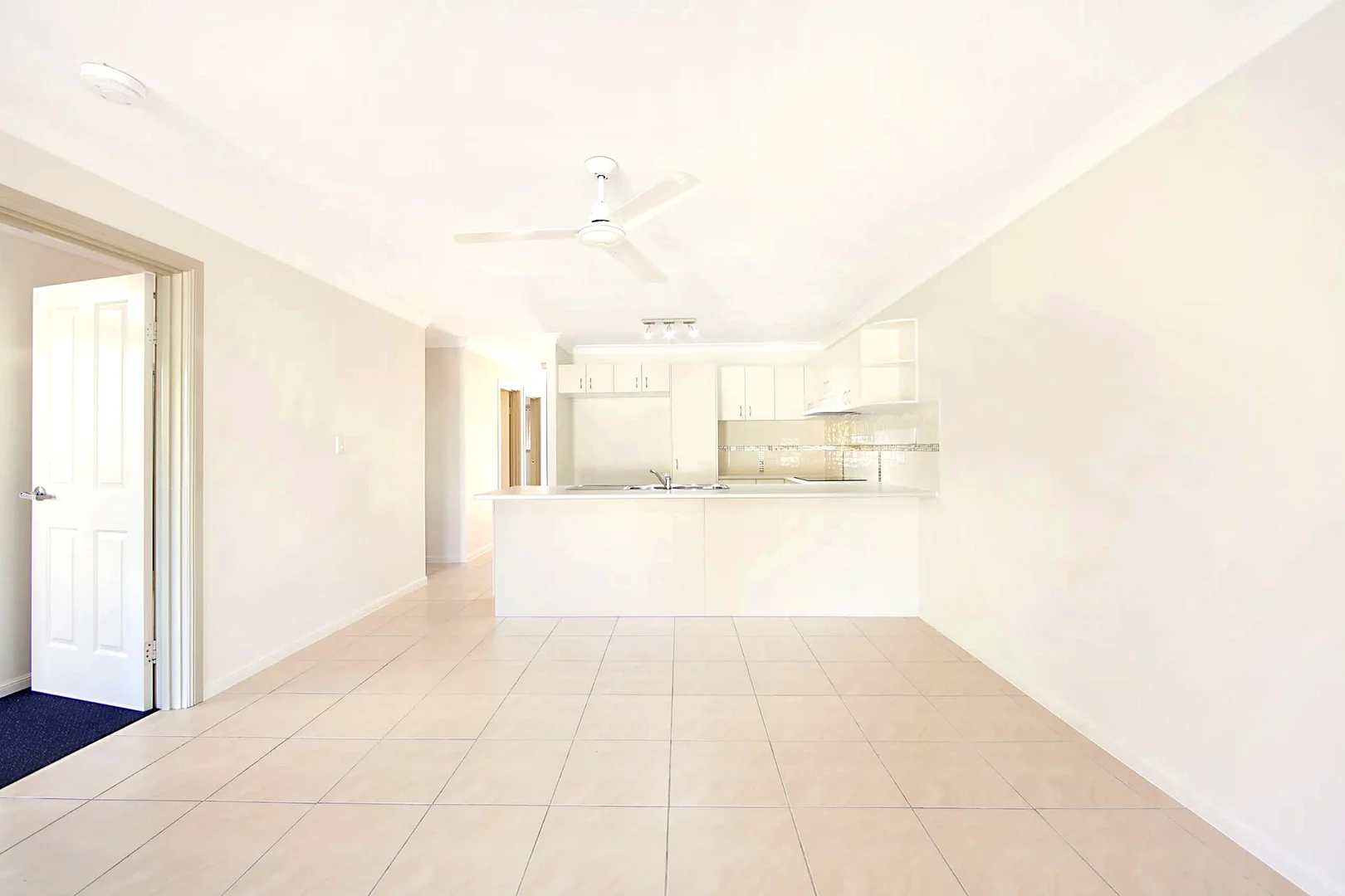 Additional image 5 of 1/4-6 Welsh Street, Rosslea QLD 4812