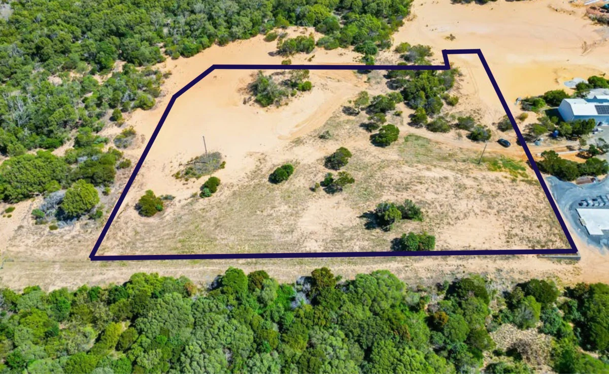 Additional image 2 of 11 Kempsea Avenue, Rosslyn QLD 4703