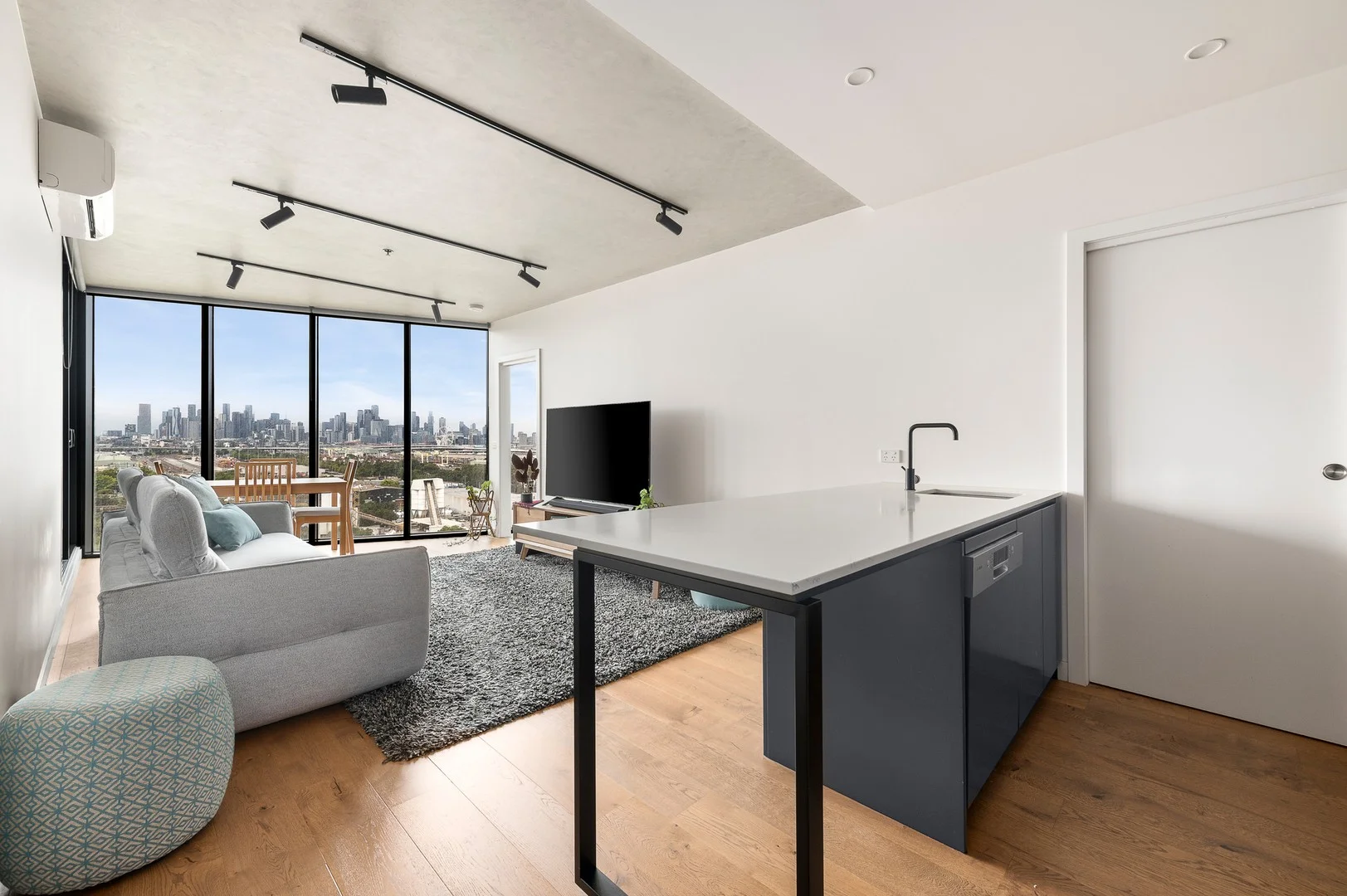 Additional image 2 of 1207/8 Joseph Road, Footscray VIC 3011